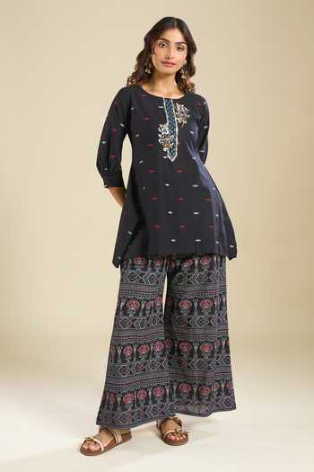 Khwaab By Sanjana Lakhani Black Cotton Round Neck Printed Kurta And Palazzo Set at Aza Fashions Khwaab By Sanjana Lakhani_Black Cotton Round Neck Printed Kurta And Palazzo Set _at_Aza_Fashions
