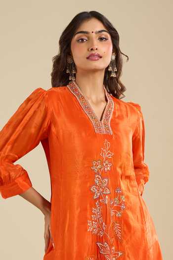 Shop_Khwaab By Sanjana Lakhani_Orange Organza V-neck Embroidered Kurta And Pant Set _Online_at_Aza_Fashions