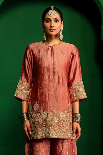 Charu Makkar Pink Tissue Round Neck Amrita Embroidered Kurta And Pant Set at Aza Fashions Charu Makkar_Pink Tissue Round Neck Amrita Embroidered Kurta And Pant Set _at_Aza_Fashions