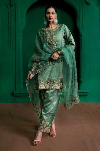 Charu Makkar Green Chanderi, Tissue, Organza Round Neck, Yes Malaika Aari Work Kurta Set Online at Aza Fashions Charu Makkar_Green Chanderi, Tissue, Organza Round Neck, Yes Malaika Aari Work Kurta Set _Online_at_Aza_Fashions