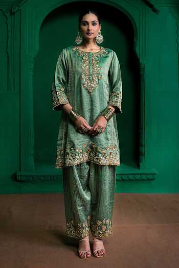 Charu Makkar Green Chanderi, Tissue, Organza Round Neck, Yes Malaika Aari Work Kurta Set at Aza Fashions Charu Makkar_Green Chanderi, Tissue, Organza Round Neck, Yes Malaika Aari Work Kurta Set _at_Aza_Fashions