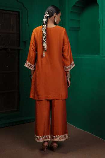 Charu Makkar Smita Embroidered Kurta & Pant Set
