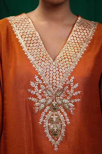 Charu Makkar Orange Silk V-neck Smita Embroidered Kurta And Pant Set at Aza Fashions Charu Makkar_Orange Silk V-neck Smita Embroidered Kurta And Pant Set _at_Aza_Fashions