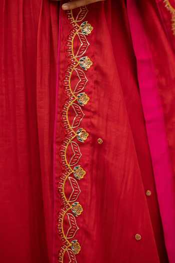 Buy AM by Anita Mittal Red Cotton V-neck Jhoomar Embroidered Kurta Set Buy_AM by Anita Mittal_Red Cotton V-neck Jhoomar Embroidered Kurta Set