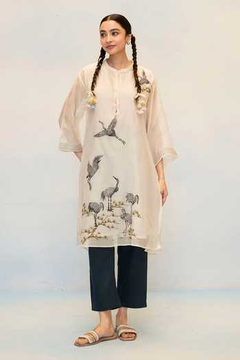AM by Anita Mittal Rosh Floral Hand Painted Kurta With Pant 