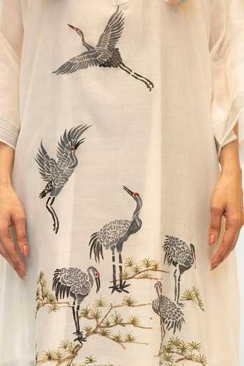 Shop AM by Anita Mittal Off White Chanderi Mandarin Collar Rosh Floral Hand Painted Kurta With Pant Shop_AM by Anita Mittal_Off White Chanderi Mandarin Collar Rosh Floral Hand Painted Kurta With Pant