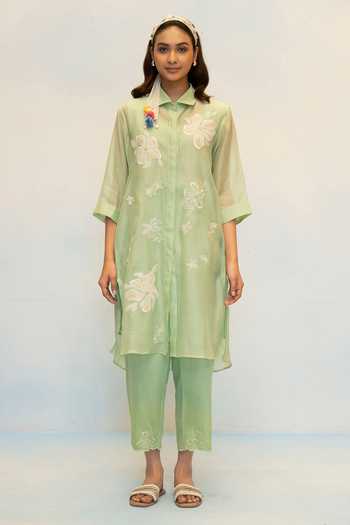 AM by Anita Mittal Green Chanderi Collared Neck, Yes Zara Embroidered Kurta And Pant Set Online at Aza Fashions AM by Anita Mittal_Green Chanderi Collared Neck, Yes Zara Embroidered Kurta And Pant Set _Online_at_Aza_Fashions