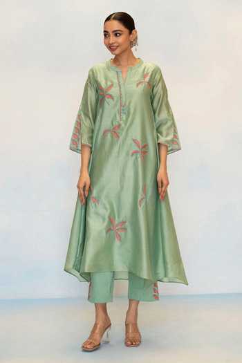 AM by Anita Mittal Saba Silk Chanderi Embroidered Kurta & Pant Set 