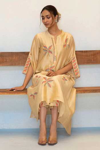 Shop AM by Anita Mittal Beige Silk, Chanderi Split V-neck Saba Kurta And Pant Set Online at Aza Fashions Shop_AM by Anita Mittal_Beige Silk, Chanderi Split V-neck Saba Kurta And Pant Set _Online_at_Aza_Fashions