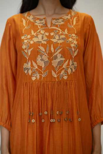 AM by Anita Mittal Orange Chanderi Notched Neck Noorani Embroidered Kurta And Pant Set at Aza Fashions AM by Anita Mittal_Orange Chanderi Notched Neck Noorani Embroidered Kurta And Pant Set _at_Aza_Fashions