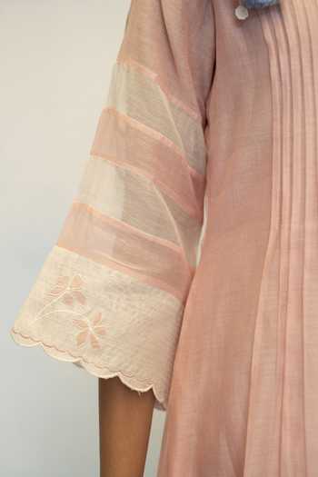 Shop AM by Anita Mittal Pink Chanderi Round Neck Zara Mul Kurta And Pant Set Online at Aza Fashions Shop_AM by Anita Mittal_Pink Chanderi Round Neck Zara Mul Kurta And Pant Set _Online_at_Aza_Fashions