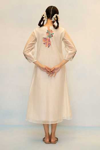 AM by Anita Mittal Meher Embroidered Kurta & Pant Set 