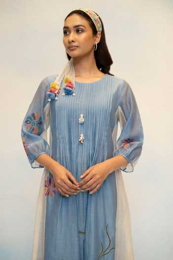 AM by Anita Mittal_Blue Chanderi Round Neck Meher Embroidered Kurta And Pant Set _at_Aza_Fashions