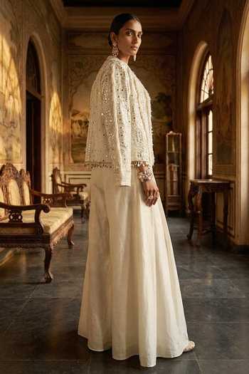 Aditi Somani Off White Cotton, Satin Mandarin Collar Mirror Work Jacket Online at Aza Fashions Aditi Somani_Off White Cotton, Satin Mandarin Collar Mirror Work Jacket _Online_at_Aza_Fashions