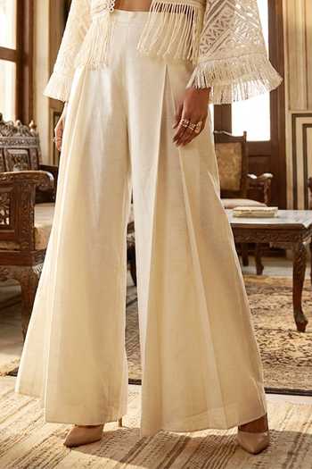 Aditi Somani Off White Satin, Linen Round Neck Lucknowi Work Jacket Set Online at Aza Fashions Aditi Somani_Off White Satin, Linen Round Neck Lucknowi Work Jacket Set _Online_at_Aza_Fashions