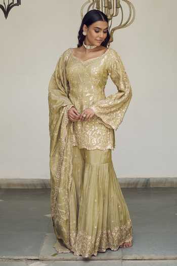 Buy Meenagurnam Green Tissue Scoop Neck Embroidered Kurta Gharara Set Online at Aza Fashions Buy_Meenagurnam_Green Tissue Scoop Neck Embroidered Kurta Gharara Set _Online_at_Aza_Fashions