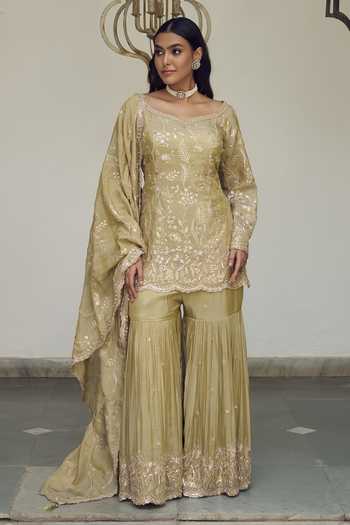 Meenagurnam Embroidered Kurta Gharara Set 