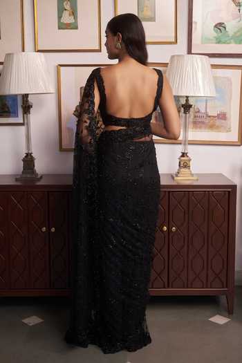 Meenagurnam Embellished Floral Net Saree & Choli Set 