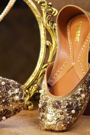 Kurrbat Kanak Bead Embellished Juttis