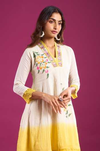 Shop_Khwaab By Sanjana Lakhani_Yellow Cotton V-neck, Yes Printed Kurta And Pant Set _Online_at_Aza_Fashions