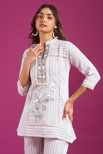 Khwaab By Sanjana Lakhani_White Linen Mandarin Collar, Yes Printed Straight Kurta And Pant Set _Online_at_Aza_Fashions