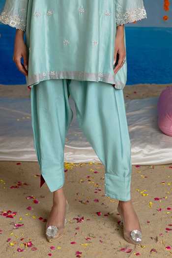 Mint Blush Blue Organza, Chanderi V-neck Skylight Yoke Embroidered Kurta Set Online at Aza Fashions Mint Blush_Blue Organza, Chanderi V-neck Skylight Yoke Embroidered Kurta Set _Online_at_Aza_Fashions