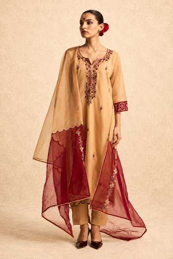 Meesa Elina Hand Embroidered Kurta Set 