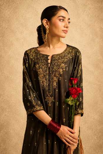 Buy Meesa Brown Cotton, Tissue Keyhole Neck Amanat Hand Embroidered Kurta Set Online at Aza Fashions Buy_Meesa_Brown Cotton, Tissue Keyhole Neck Amanat Hand Embroidered Kurta Set _Online_at_Aza_Fashions