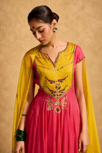 Buy_Meesa_Pink Chiffon, Chanderi, Shantoon, Chinon Bindiyayoke Embroidered Anarkali Set _Online_at_Aza_Fashions
