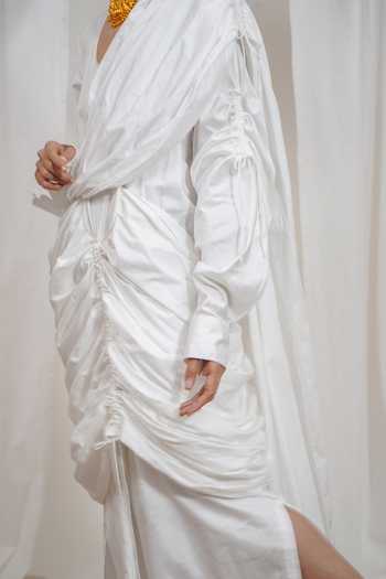 Saim White Cotton Scoop Neck Pocket Saree Dress Online at Aza Fashions Saim_White Cotton Scoop Neck Pocket Saree Dress _Online_at_Aza_Fashions