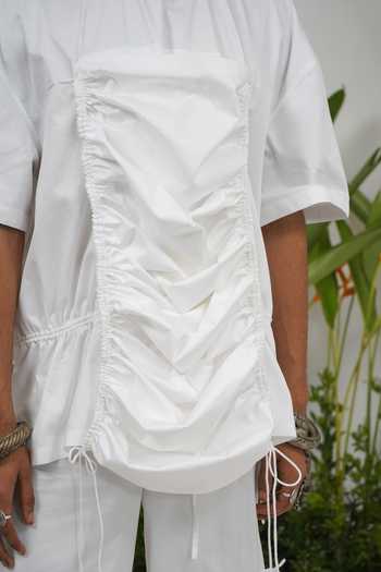 Shop Saim White Cotton Gathered Pocket Tshirt Online at Aza Fashions Shop_Saim_White Cotton Gathered Pocket Tshirt _Online_at_Aza_Fashions