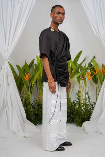 Saim Black Cotton Pocket Saree Drape T-shirt Online at Aza Fashions Saim_Black Cotton Pocket Saree Drape T-shirt _Online_at_Aza_Fashions