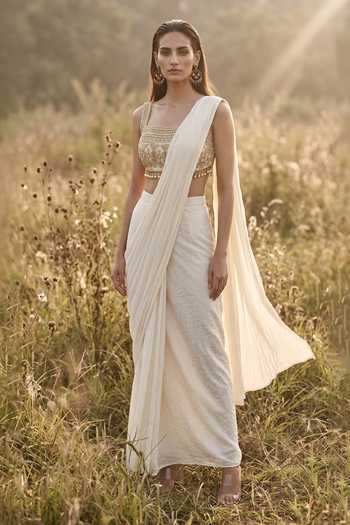 Basanti Kapde aur Koffee Georgette Draped Saree Set