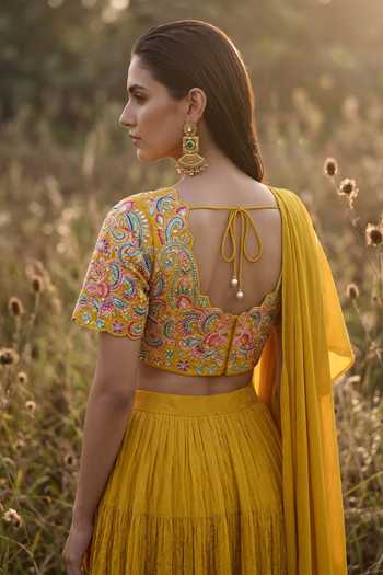 Buy Basanti Kapde aur Koffee Mustard Chinon Sweetheart Neck Ruffle Draped Saree Set Online at Aza Fashions Buy_Basanti Kapde aur Koffee_Mustard Chinon Sweetheart Neck Ruffle Draped Saree Set _Online_at_Aza_Fashions