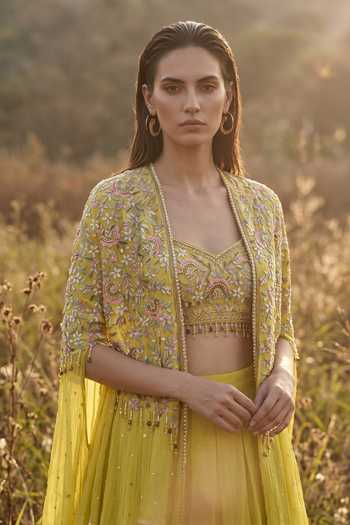 Buy_Basanti Kapde aur Koffee_Yellow Crepe Sweetheart Neck Citrine Muse Phulkari Cape Set _Online_at_Aza_Fashions