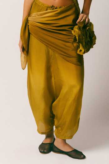 Buy Ituvana Olive Green Silk V-neck Rimba Dhoti Pant Set Buy_Ituvana_Olive Green Silk V-neck Rimba Dhoti Pant Set