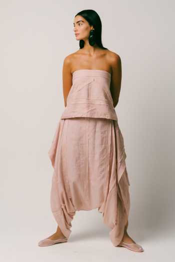 Ituvana Pink Linen Bandeau Neck Pagi Dhoti Pant Set at Aza Fashions Ituvana_Pink Linen Bandeau Neck Pagi Dhoti Pant Set _at_Aza_Fashions
