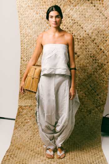 Ituvana Pagi Linen Dhoti Top and Pant Set 
