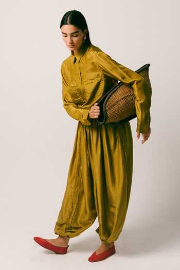 Shop Ituvana Olive Green Silk Collared Neck Cahaya Balloon Pant Set Shop_Ituvana_Olive Green Silk Collared Neck Cahaya Balloon Pant Set