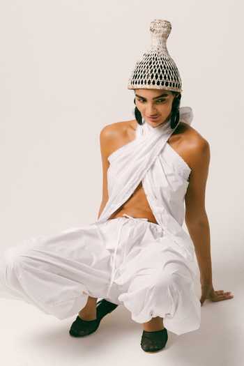 Shop Ituvana White Cotton, Poplin Halter Neck Bumi Salwar Set Shop_Ituvana_White Cotton, Poplin Halter Neck Bumi Salwar Set