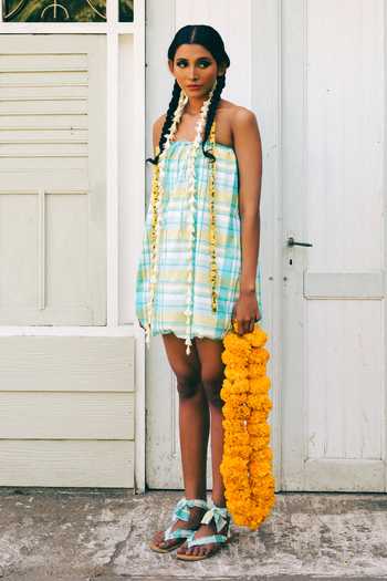 Ituvana White Cotton Bandeau Neck Pelangi Balloon Dress at Aza Fashions Ituvana_White Cotton Bandeau Neck Pelangi Balloon Dress _at_Aza_Fashions