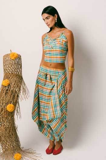 Shop Ituvana Blue Cotton V-neck Rindu Madras Dhoti Pant Set Online at Aza Fashions Shop_Ituvana_Blue Cotton V-neck Rindu Madras Dhoti Pant Set _Online_at_Aza_Fashions