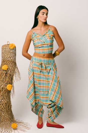 Ituvana Blue Cotton V-neck Rindu Madras Dhoti Pant Set at Aza Fashions Ituvana_Blue Cotton V-neck Rindu Madras Dhoti Pant Set _at_Aza_Fashions