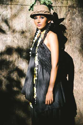 Buy Ituvana Black Silk Halter Neck Sawah Top And Salwar Set Online at Aza Fashions Buy_Ituvana_Black Silk Halter Neck Sawah Top And Salwar Set _Online_at_Aza_Fashions