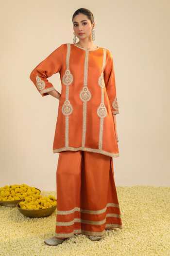 Shop Roohbyridhimaa Orange Chanderi, Silk Satin Round Neck, Yes Zainaa Embroidered Kurta Set Online at Aza Fashions Shop_Roohbyridhimaa_Orange Chanderi, Silk Satin Round Neck, Yes Zainaa Embroidered Kurta Set _Online_at_Aza_Fashions