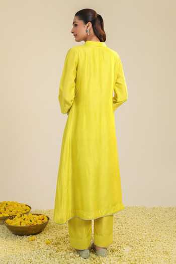 Roohbyridhimaa Yellow Kurta Set With Scallop Dupatta 