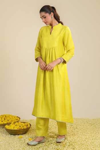 Buy Roohbyridhimaa Yellow Silk, Organza, Viscose Mandarin Collar, Kurta Set With Scallop Dupatta Online at Aza Fashions Buy_Roohbyridhimaa_Yellow Silk, Organza, Viscose Mandarin Collar, Kurta Set With Scallop Dupatta _Online_at_Aza_Fashions