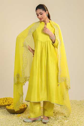 Roohbyridhimaa Yellow Silk, Organza, Viscose Mandarin Collar, Kurta Set With Scallop Dupatta at Aza Fashions Roohbyridhimaa_Yellow Silk, Organza, Viscose Mandarin Collar, Kurta Set With Scallop Dupatta _at_Aza_Fashions