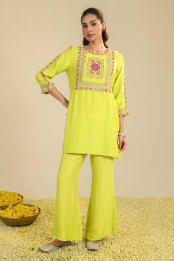 Buy Roohbyridhimaa Yellow Organza, Silk Satin Round Neck Gulshan Lime Kurta Set Buy_Roohbyridhimaa_Yellow Organza, Silk Satin Round Neck Gulshan Lime Kurta Set