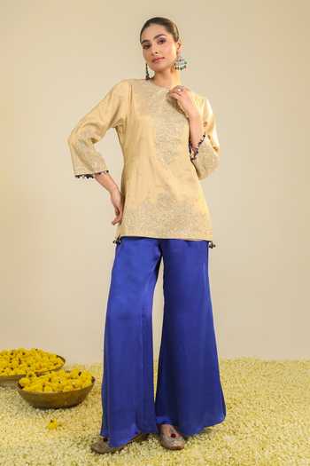Buy Roohbyridhimaa Gold Tissue, Silk Satin Round Neck Eda Embroidered Kurta Set Buy_Roohbyridhimaa_Gold Tissue, Silk Satin Round Neck Eda Embroidered Kurta Set